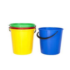 8LT PLASTIC BUCKET - Image 1
